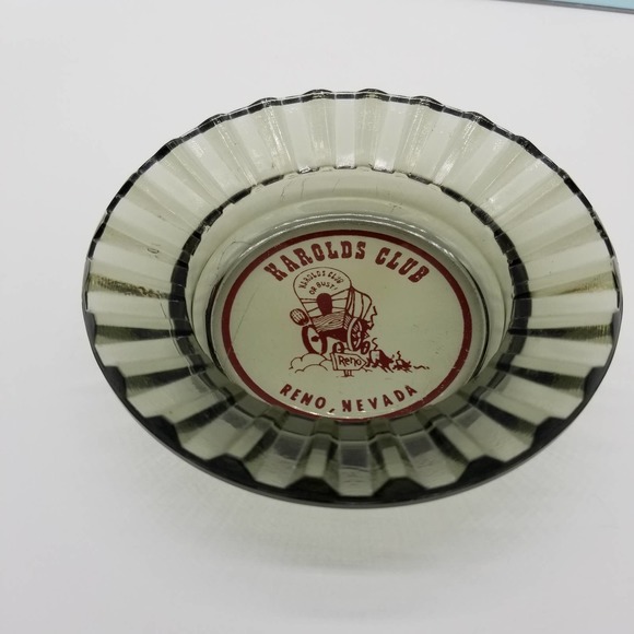 VTG Harolds Club Reno Nevada Ashtray Covered Wagon - Picture 2 of 3